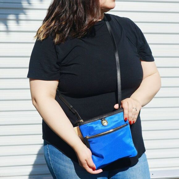 NWT Michael Michael Kors Kempton Small Pocket Crossbody Electric Blue - Picture 4 of 12